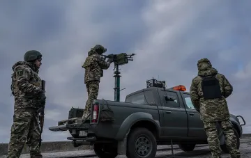 Работа украинской ПВО во время отражения ночной атаки беспилотников РФ 27 сентября 2026 года
