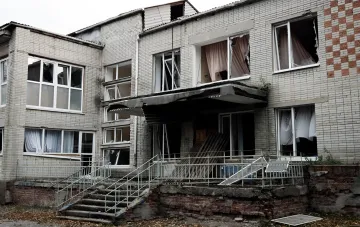 Последствия авиаудара в центре Сум