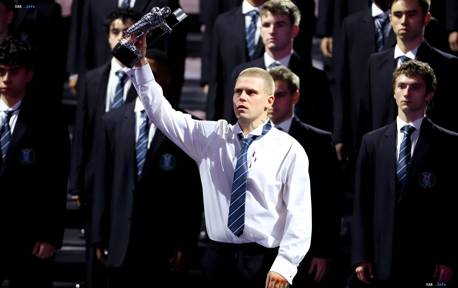 Шведский рэпер Yung Lean на сцене MTV VMA 2026