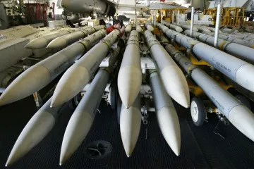 Start einer US-amerikanischen Rakete bei Militärübungen