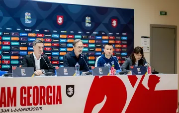 Andrea Maldera auf der Pressekonferenz der ukrainischen Nationalmannschaft