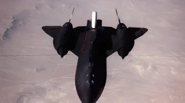 Легендарный самолет-разведчик SR-71 Blackbird на выставке