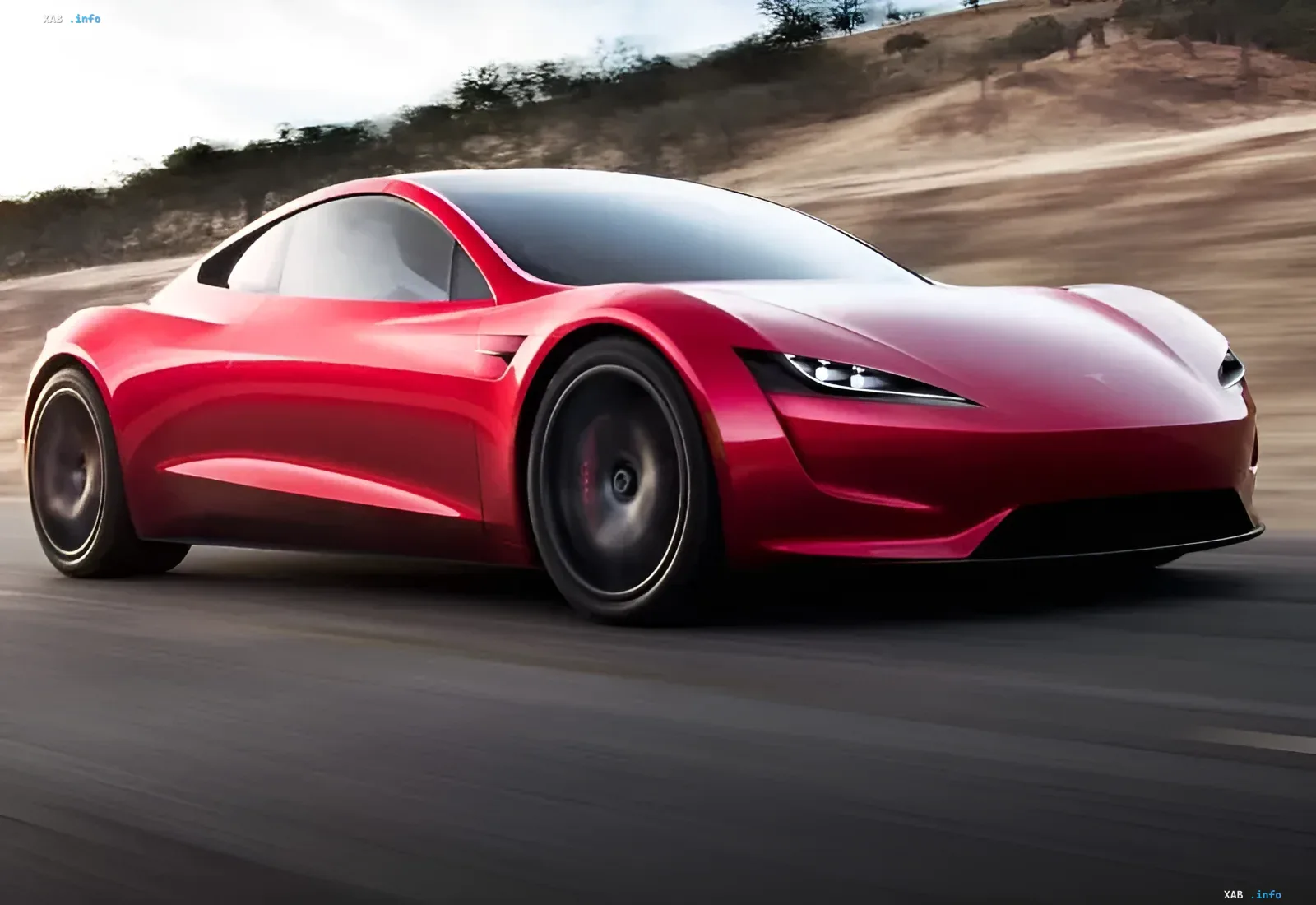 Спортивный электромобиль Tesla Roadster на испытательной площадке