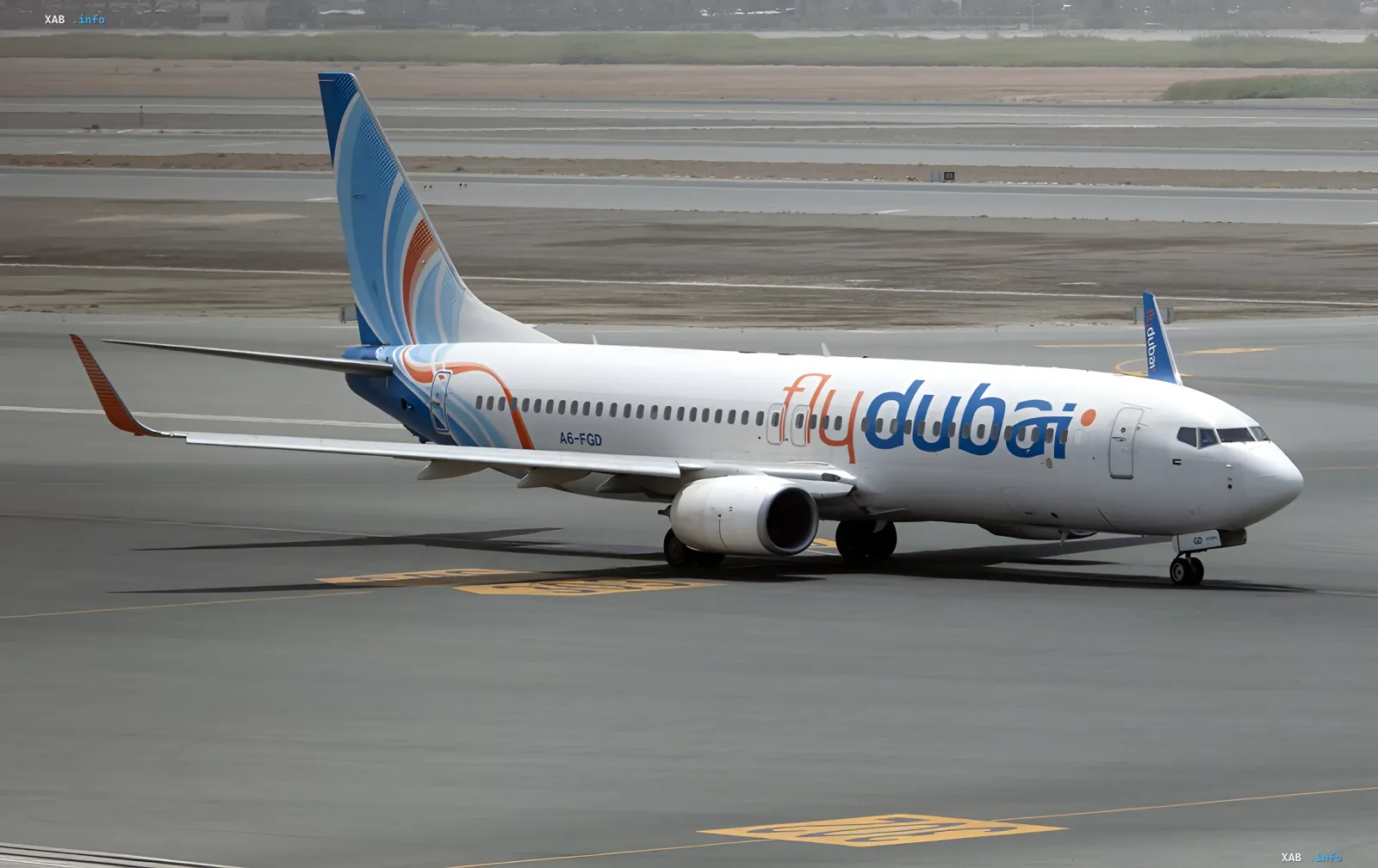 Самолет авиакомпании Flydubai в полете