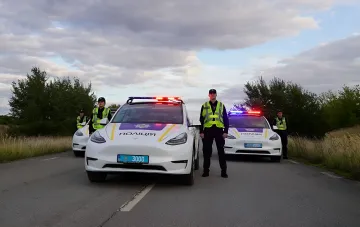 Электромобиль Tesla на службе полиции в Тернопольской области