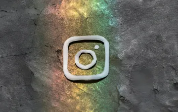Interface of Instagram's Edits app featuring an AI assistant for finding Reels trends