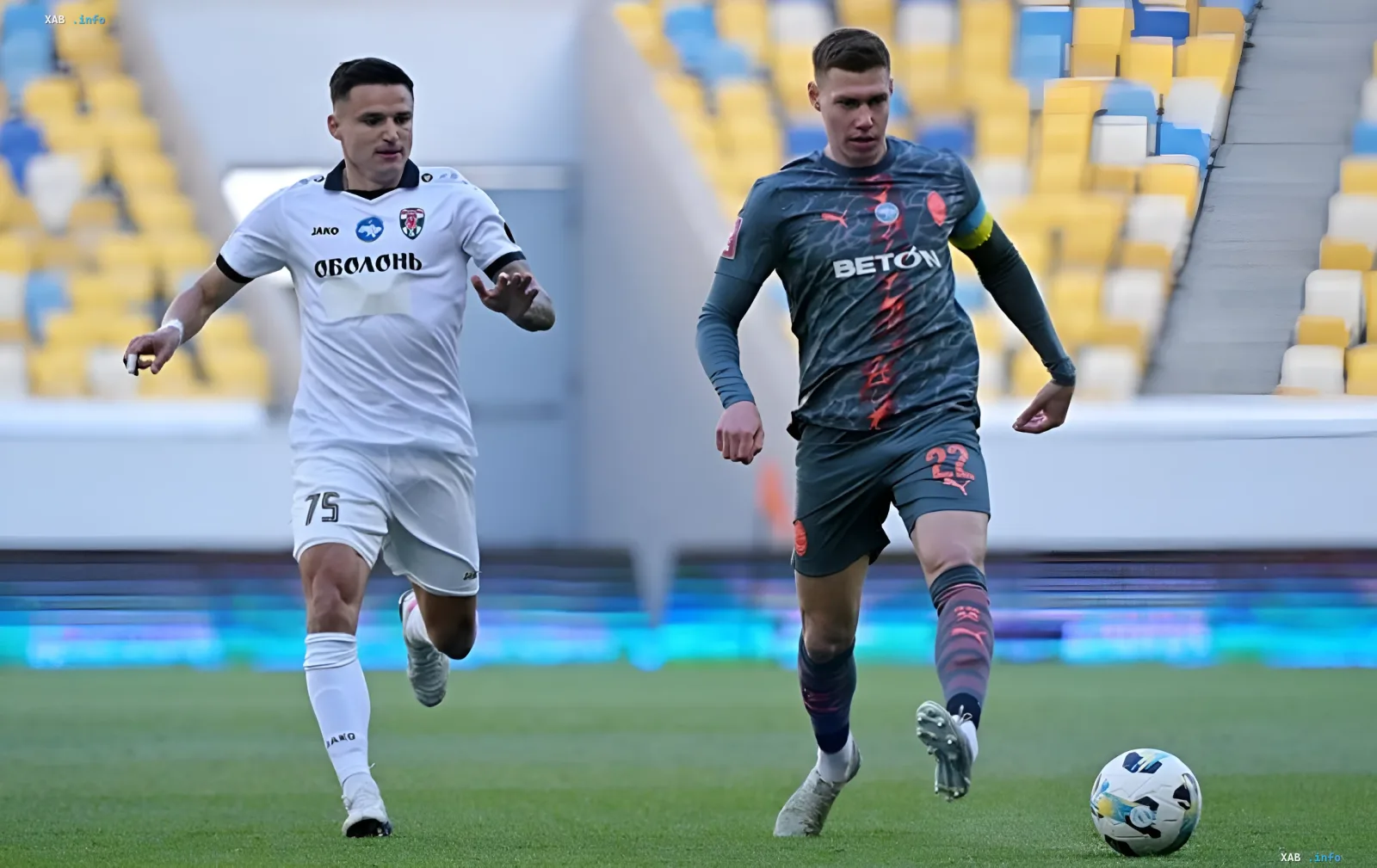 Football players of Shakhtar and Obolon on the pitch during a UPL match