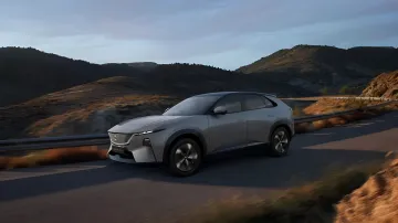 Електричний кросовер Mazda нового покоління