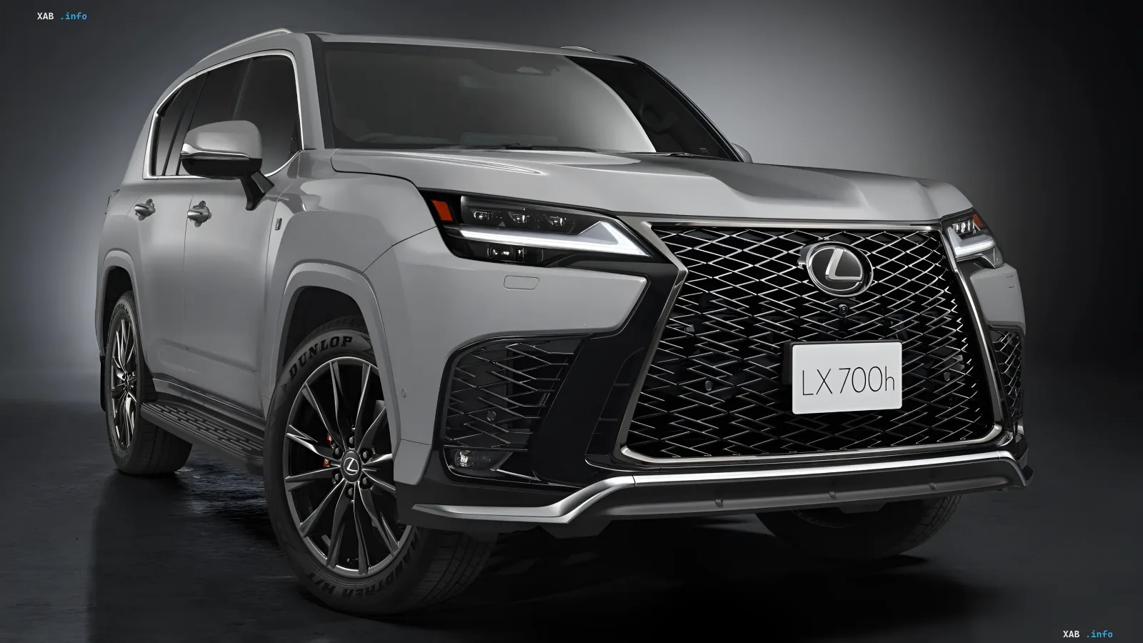 Обновленный внедорожник Lexus LX F Sport 2027 года с черными колесами