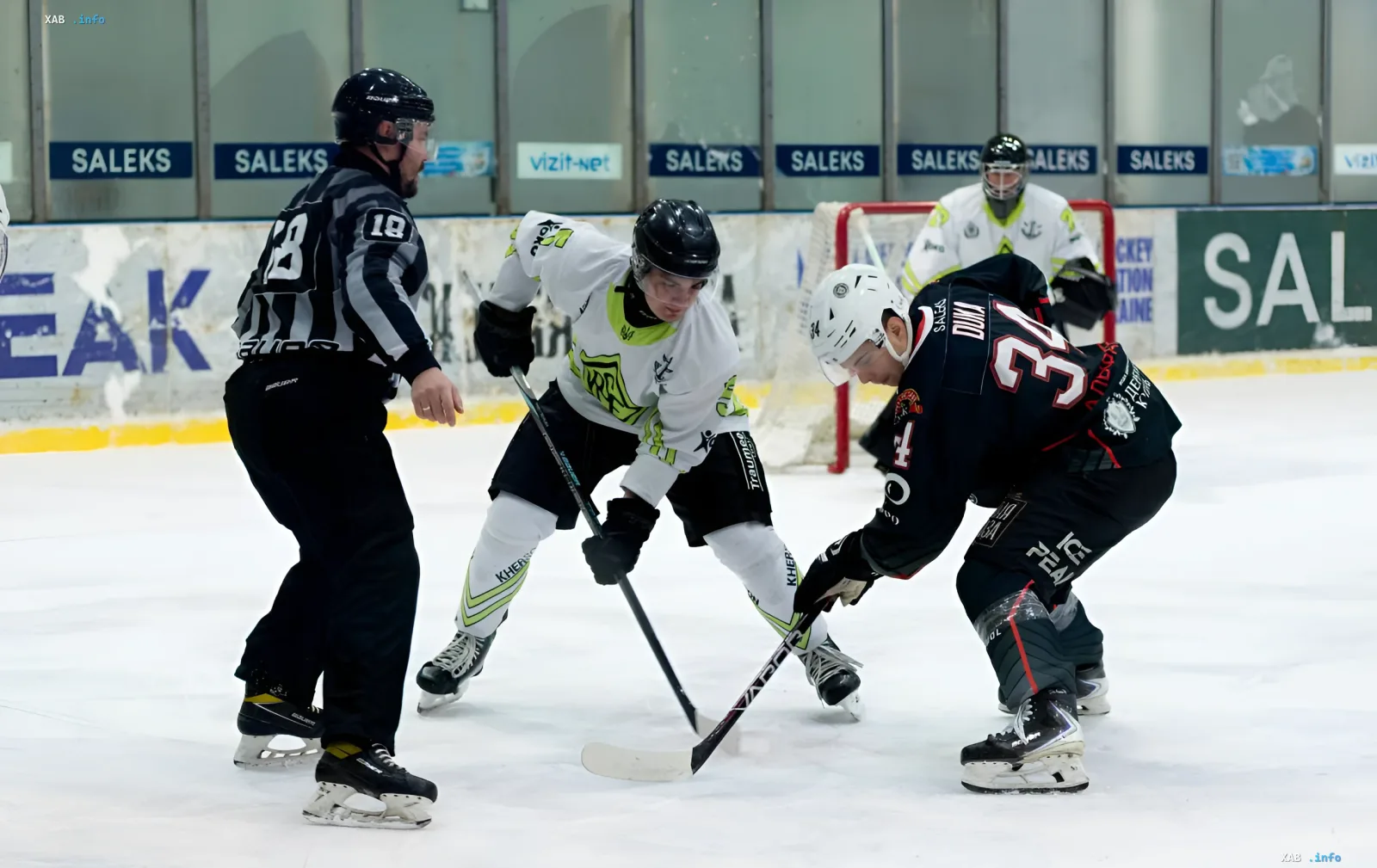 Kremenchuk hockey players on the ice during the Ukrainian Championship match