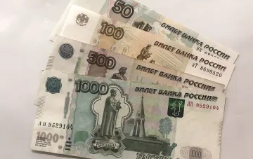 Russische Geschäftsleute bei einem Treffen mit der Staatsführung