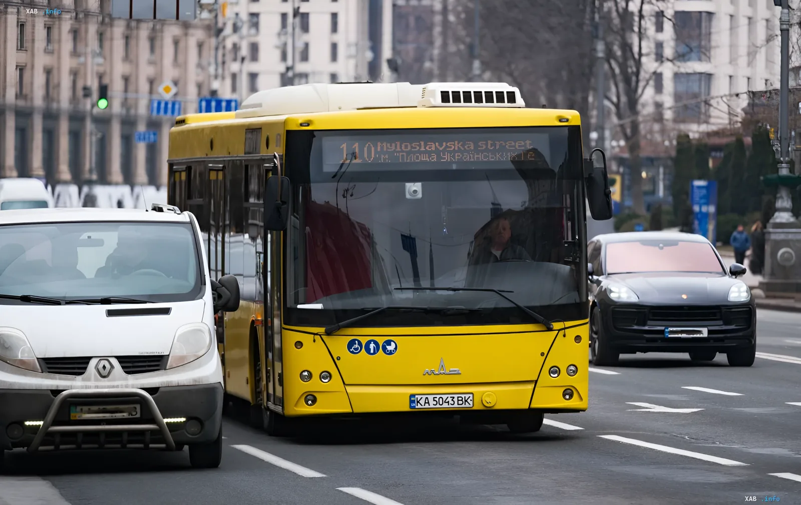 Автобусы для связи красной и зеленой веток метро в Киеве
