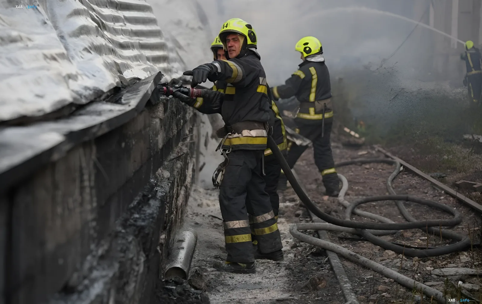 Folgen des nächtlichen Angriffs auf Kiew und Einsatz des Notdienstes