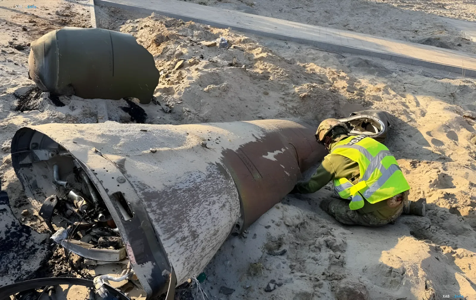 Demining of an unexploded Russian missile in the Darnytskyi district of Kyiv