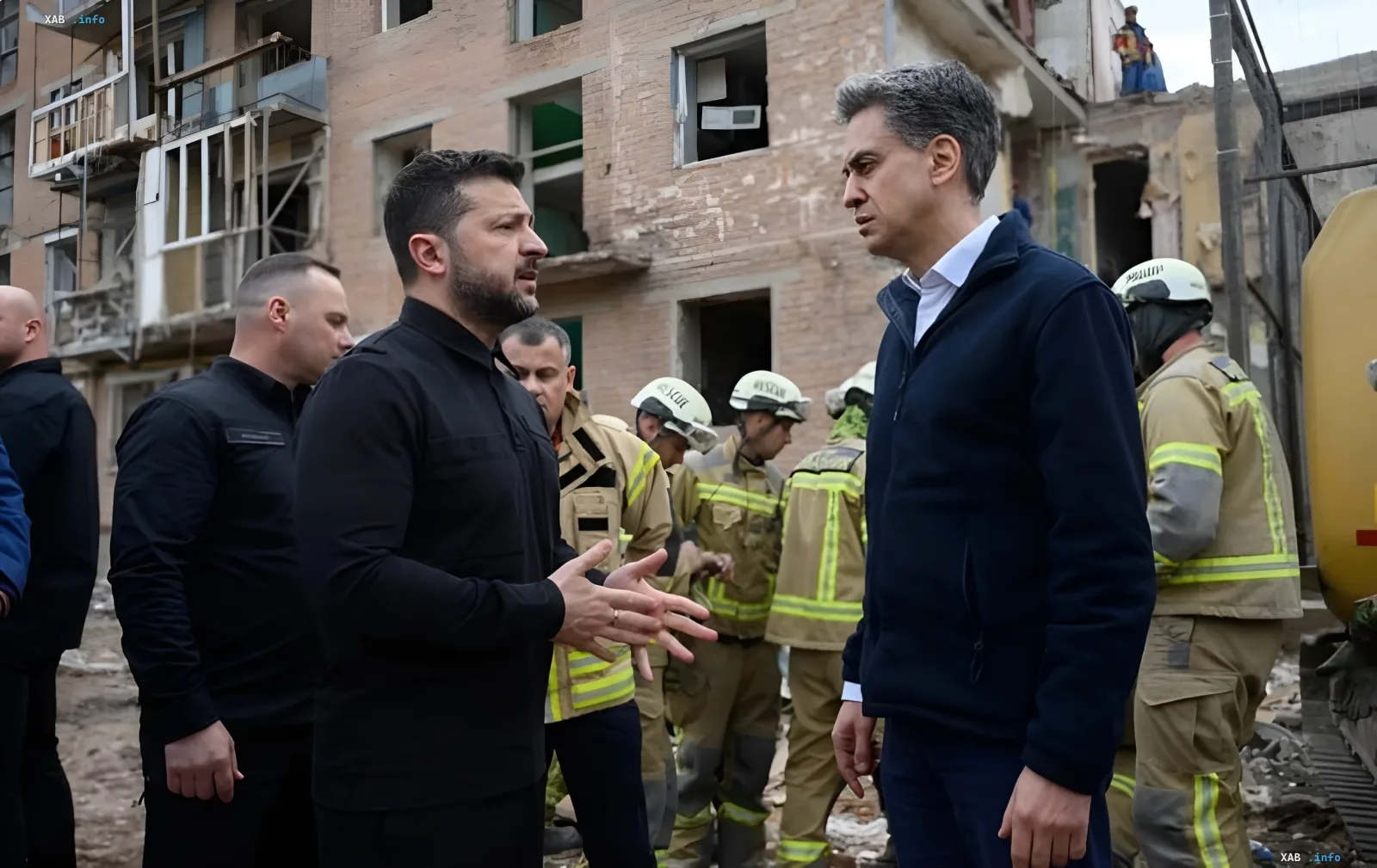 British Minister and Ukrainian President Zelenskyy in Pryluky