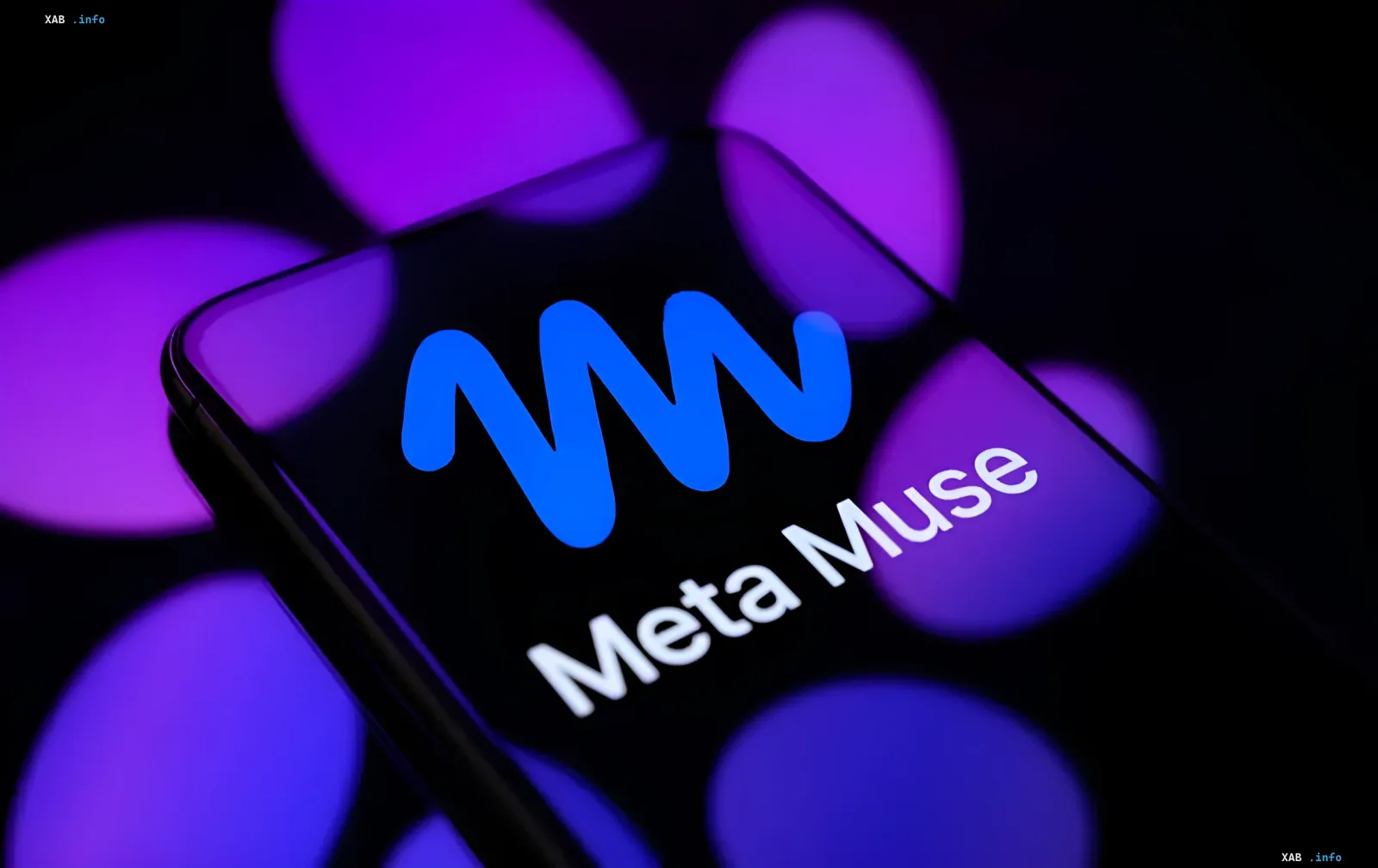 Планшет iPad с открытым ИИ-ассистентом Muse от Meta