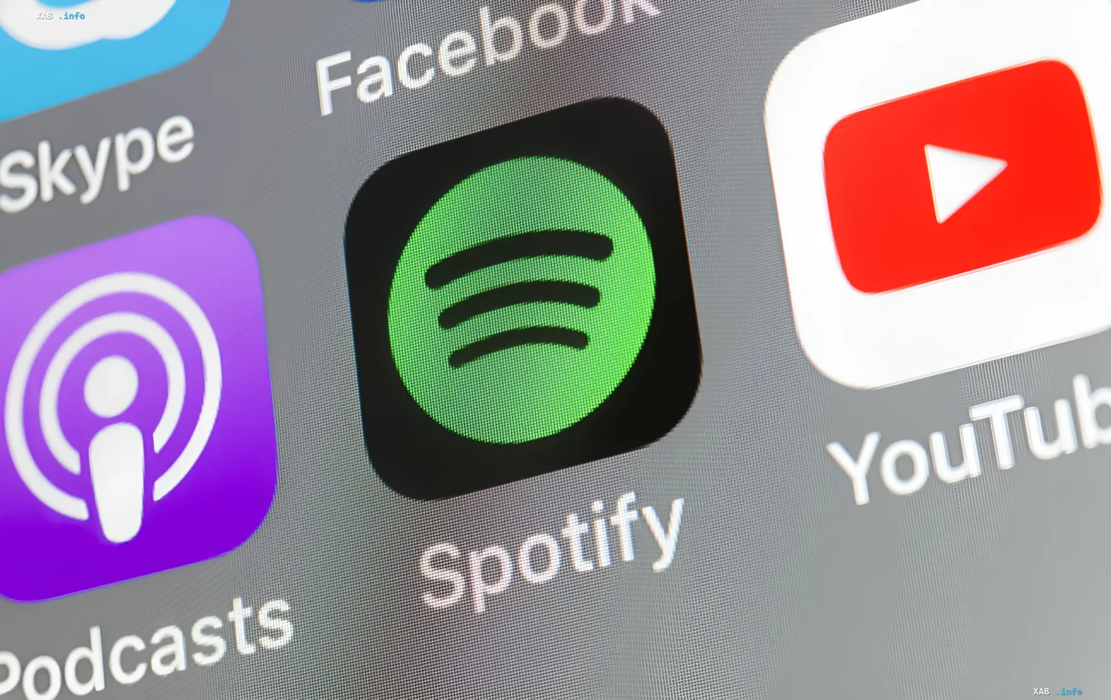 Интерфейс Spotify с новой функцией прослушивания аудиокниг в Украине