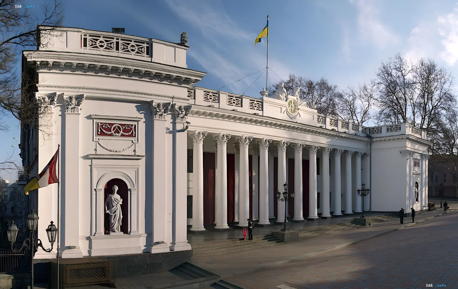 Gebäude des Stadtrats von Odesa und Veteranenproteste