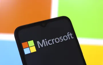 Windows Update auf einem Monitorbildschirm