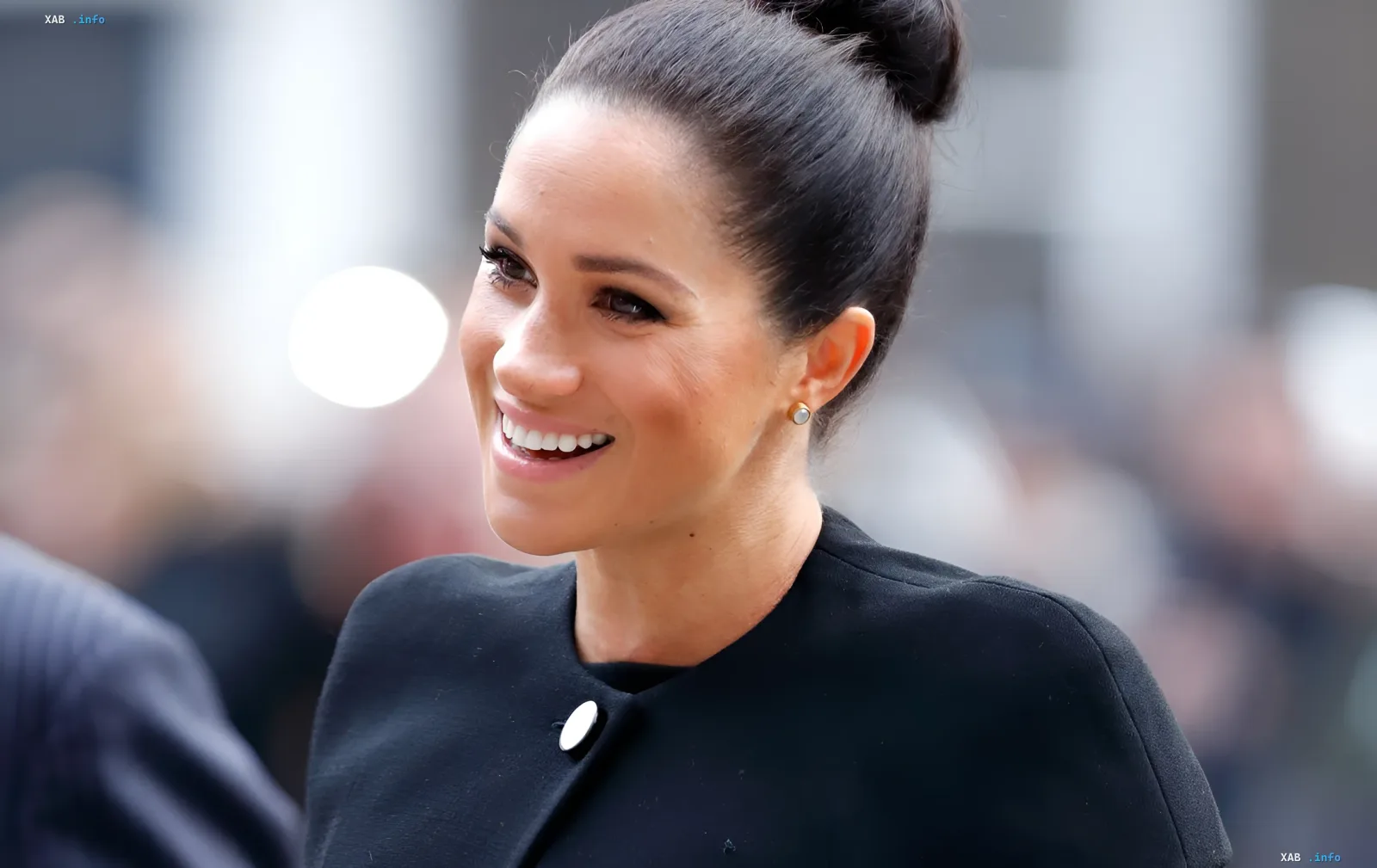 Meghan Markle im Wohltätigkeits-Sweatshirt mit Aufschrift Wichtige Kleinigkeiten