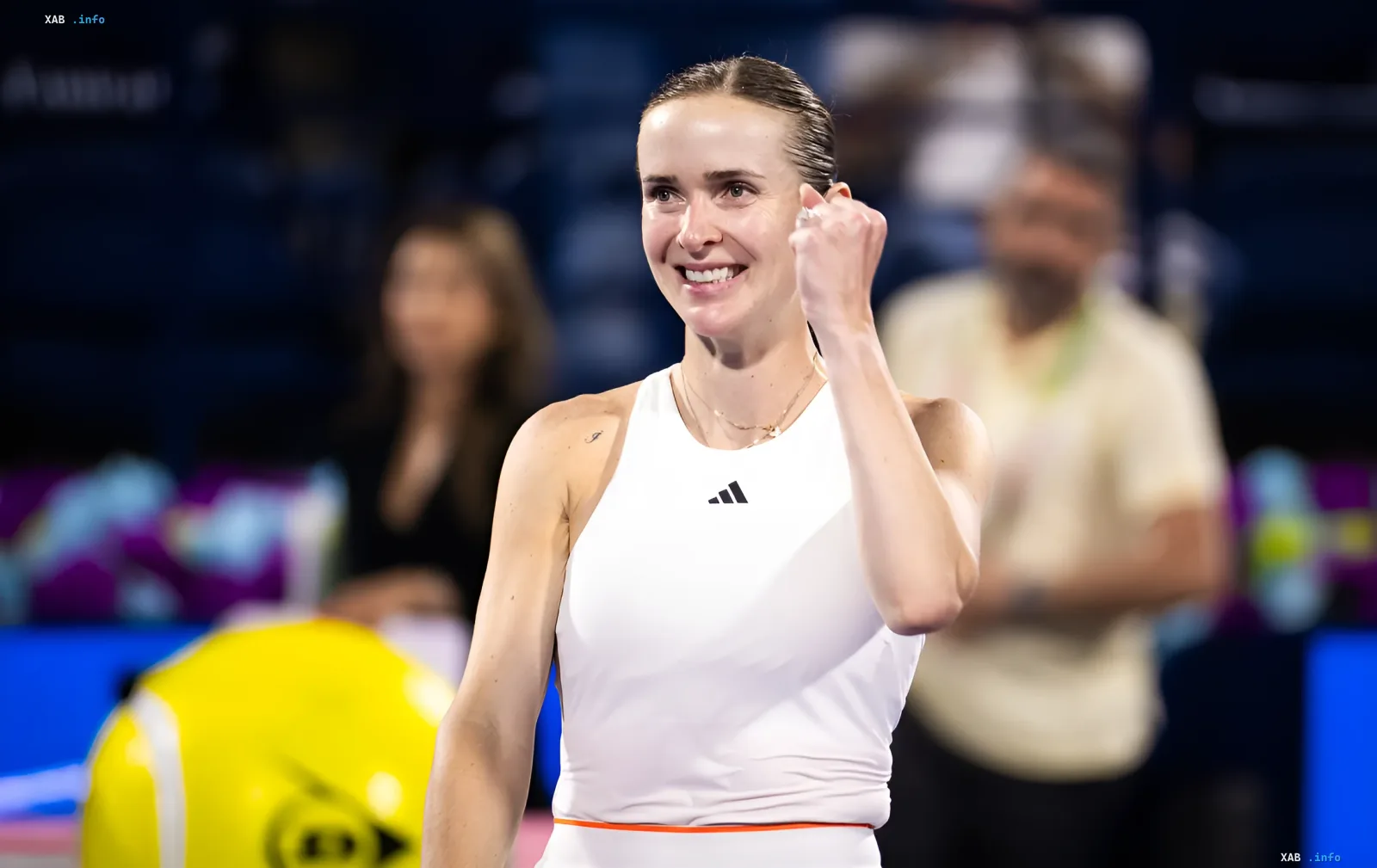 Elina Svitolina on the tennis court during a WTA tournament
