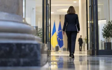 Президент Украины Владимир Зеленский и флаг Европейского Союза