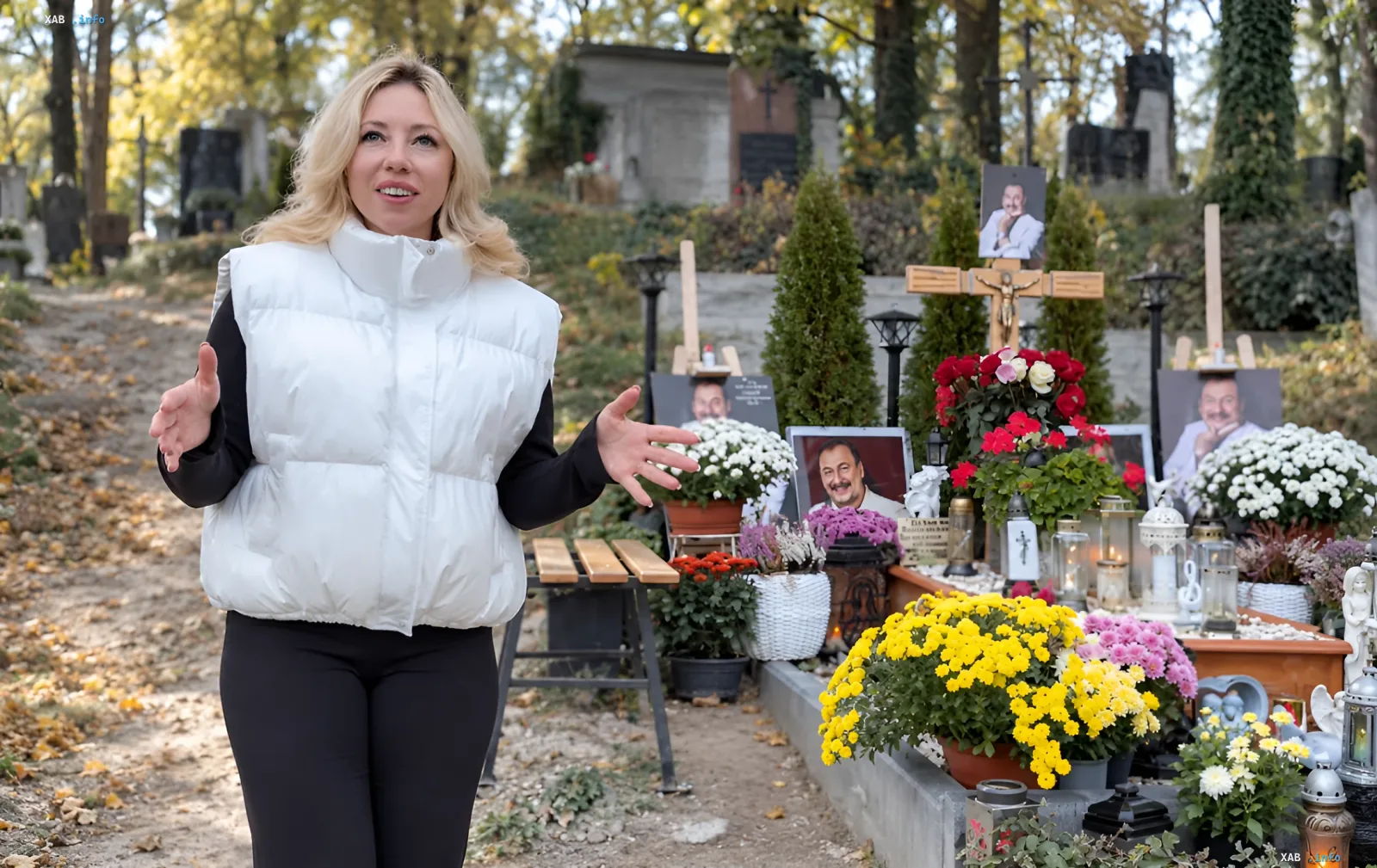 Bloggerin Anastasia Arbuzova am Grab von Stepan Higa