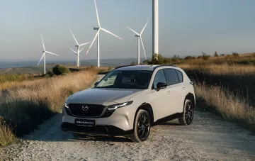 Нова Mazda CX-5 третього покоління в автосалоні України