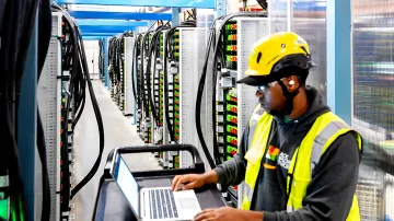 Дата-центр Amazon AWS и серверная инфраструктура