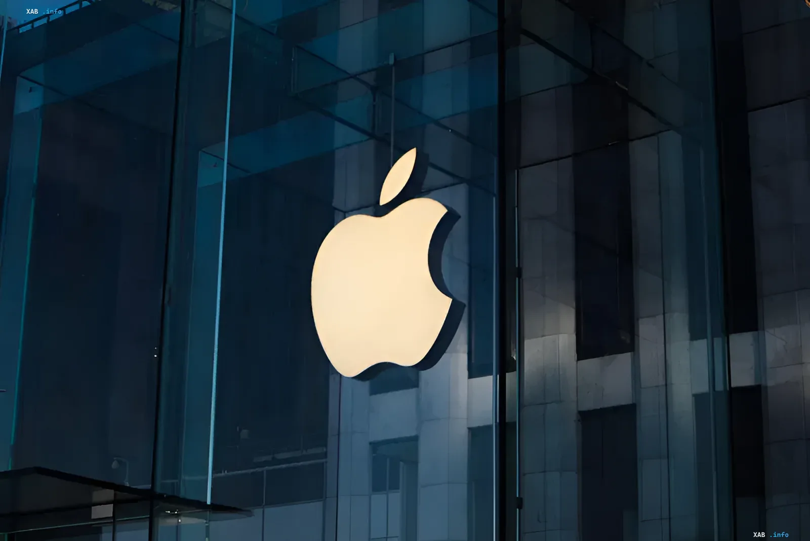 Apple-Logo vor dem Hintergrund von Finanzcharts der Marktkapitalisierung des Unternehmens