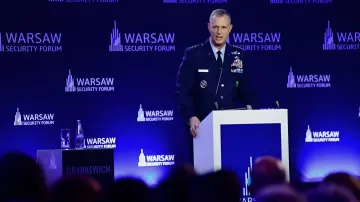 Генерал НАТО Алексус Гринкевич на форуме по безопасности
