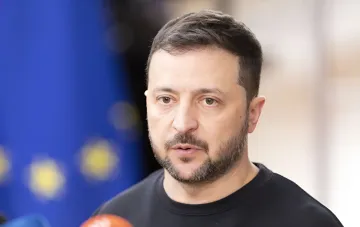 Президент Украины Владимир Зеленский выступает на пресс-конференции