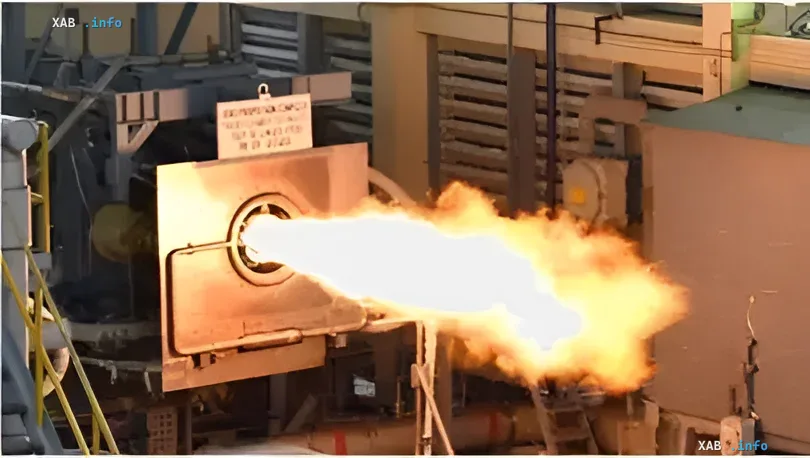 Hot-fire test of the ISRO LME1100 methane engine gas generator with a bright flame plume