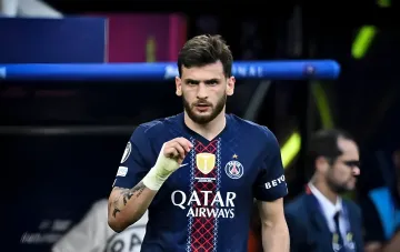 Georgian footballer Khvicha Kvaratskhelia in a PSG kit during a Champions League match