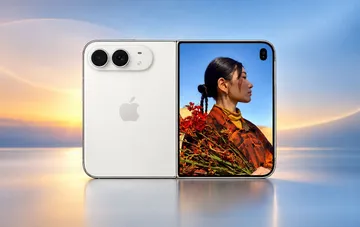 Складний смартфон Apple iPhone Duo білого кольору з відкритим дисплеєм та камерою
