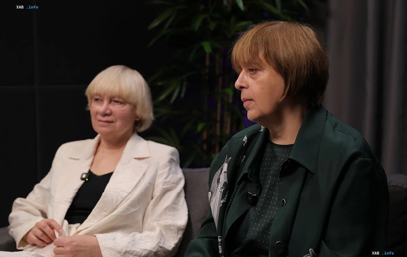 Ukrainian designers Olena Vorozhbyt and Tetyana Zemskova during an interview for the Wave RBC-Ukraine project