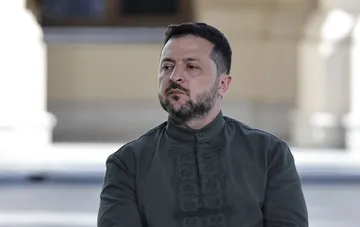 Президент Украины Владимир Зеленский выступает во время встречи с журналистами в Киеве