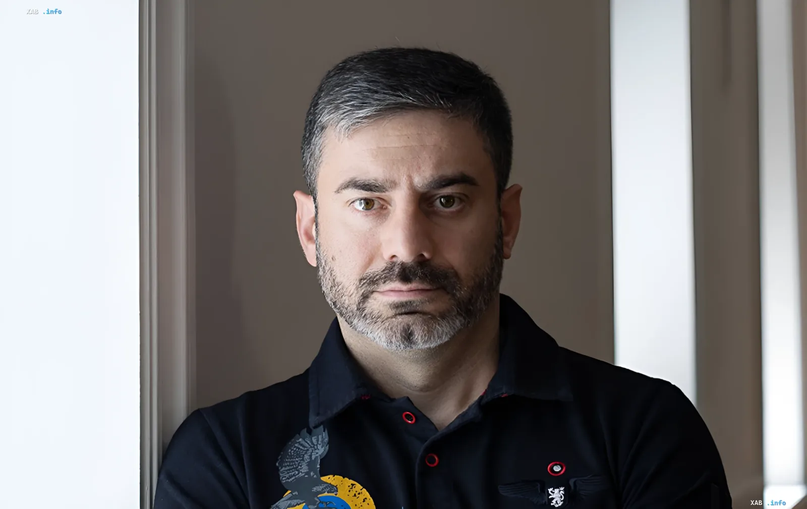 Уполномоченный ВР Украины по правам человека Дмитрий Лубинец в темном поло