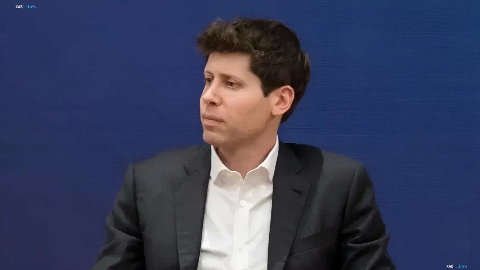 OpenAI-Chef Sam Altman spricht auf einer Konferenz